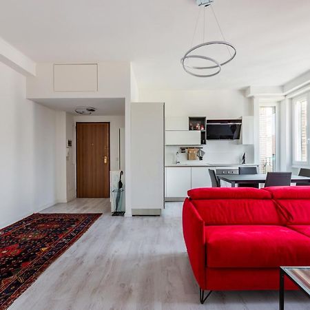 Garibaldi & Gae Aulenti Modern Apt With Private Parking! Милан Экстерьер фото