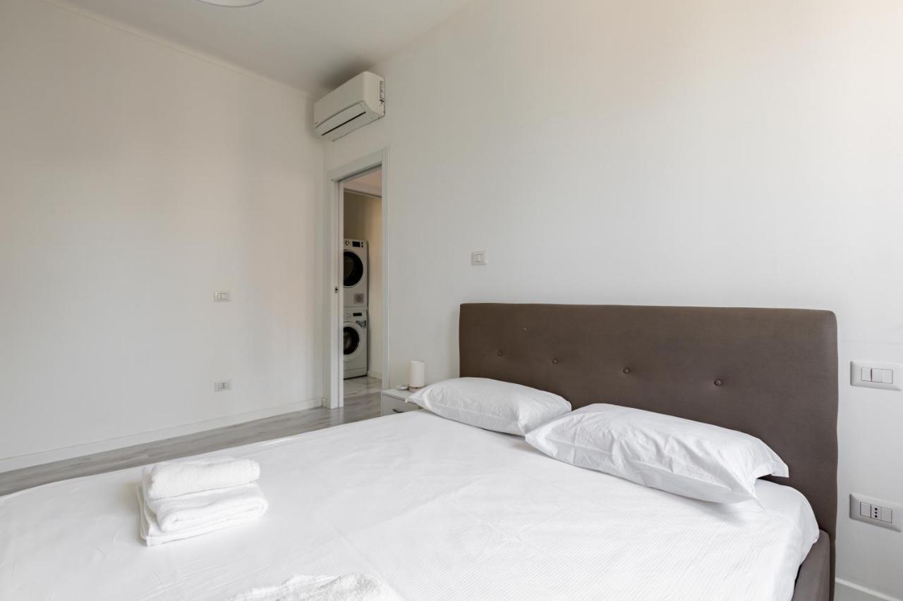 Garibaldi & Gae Aulenti Modern Apt With Private Parking! Милан Экстерьер фото