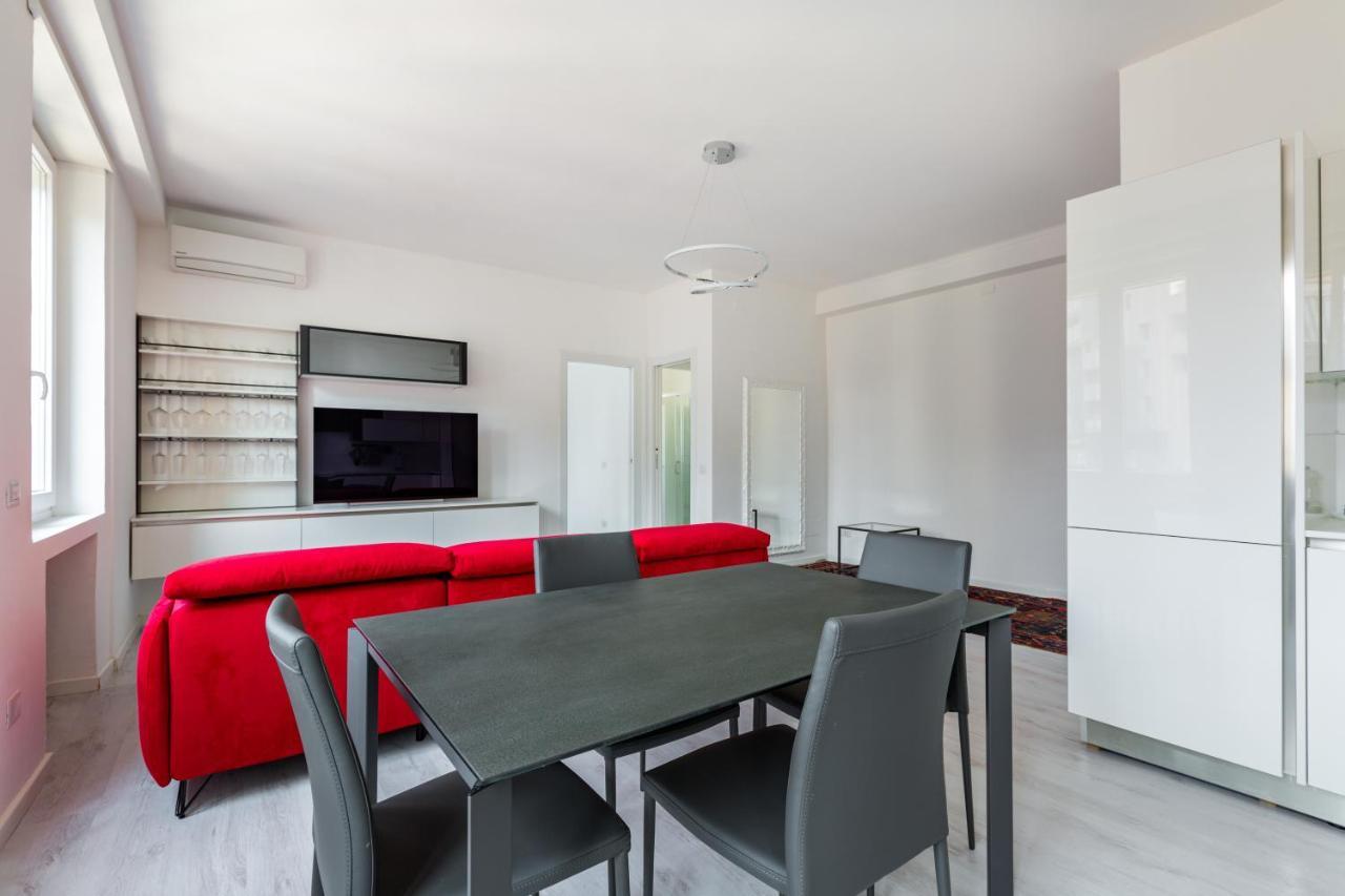 Garibaldi & Gae Aulenti Modern Apt With Private Parking! Милан Экстерьер фото